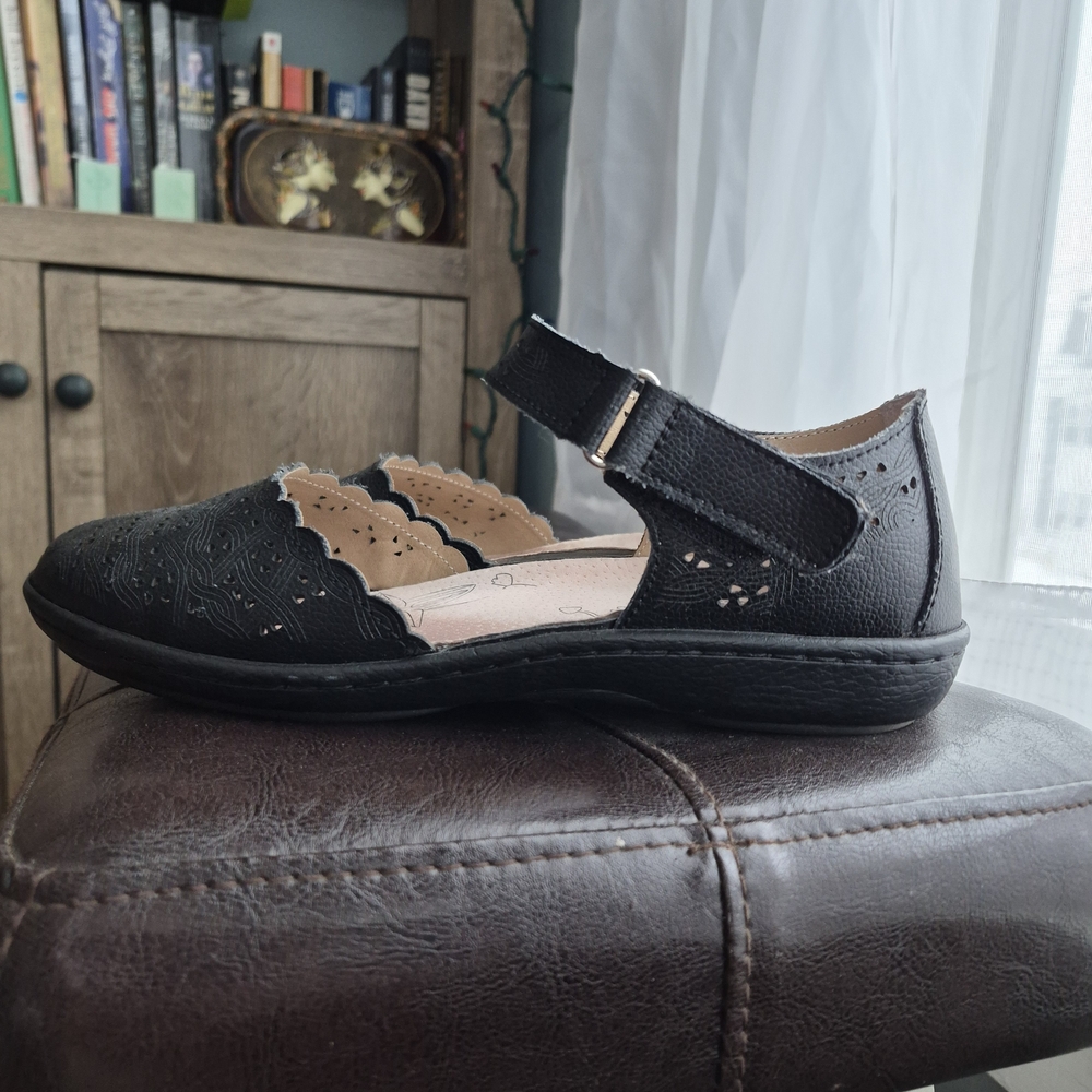 Spring Step Black Cut-Out Flats with Strap